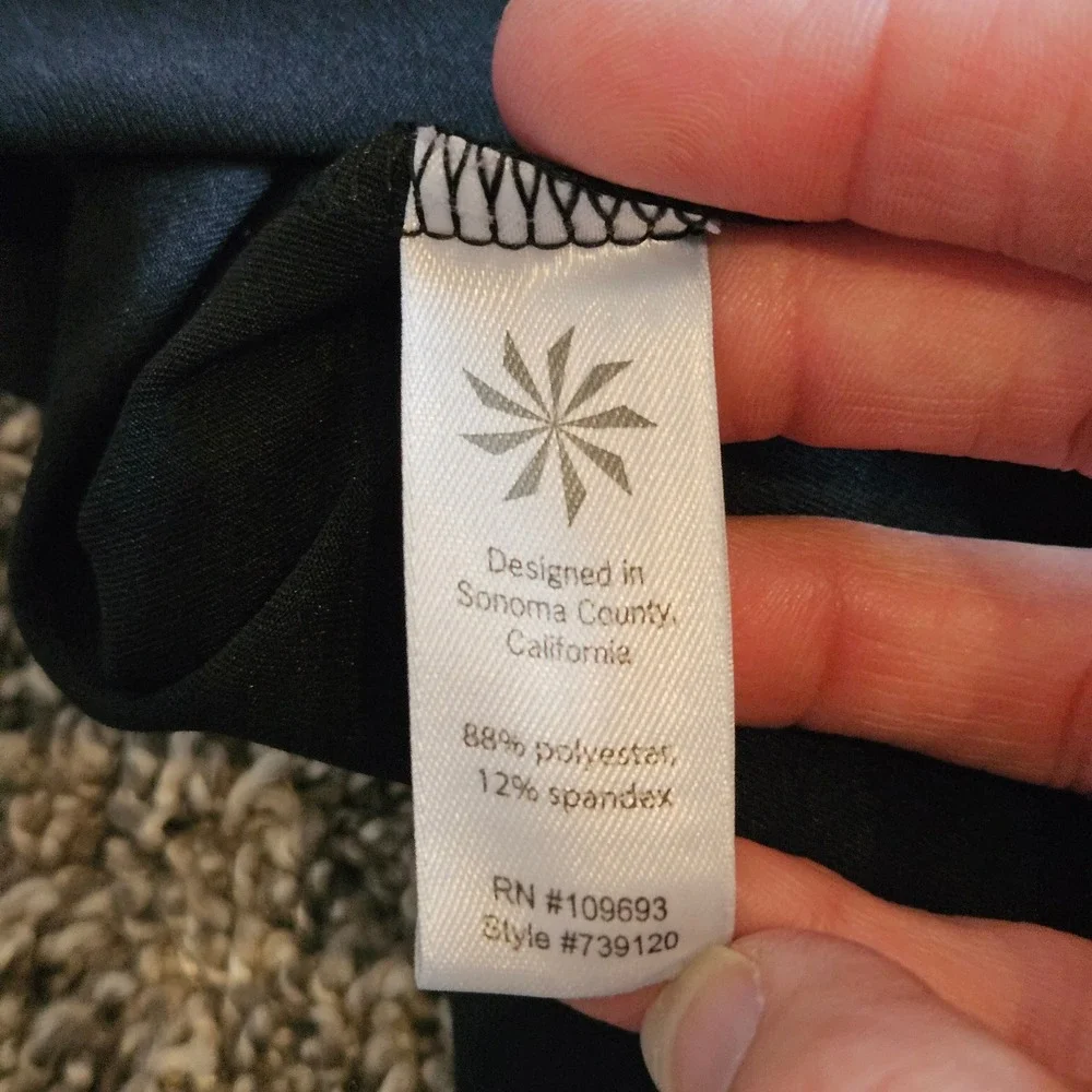 Athleta Nectar Dress Short Sleeve Faux Wrap Size XL Black Stretch Athletic Sport - Picture 8 of 9